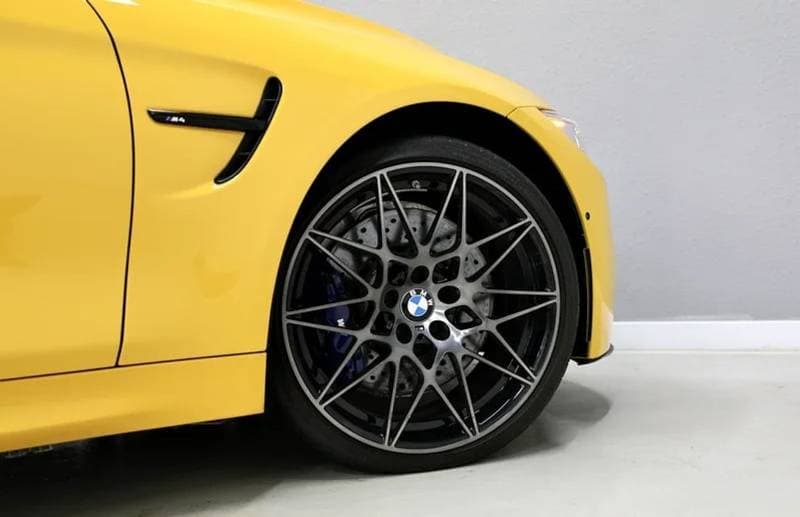 2020 BMW M4 CS thumbnail 7