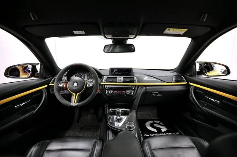 2020 BMW M4 CS thumbnail 8