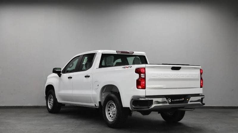 2025 Chevrolet Silverado 1500 RST thumbnail 5