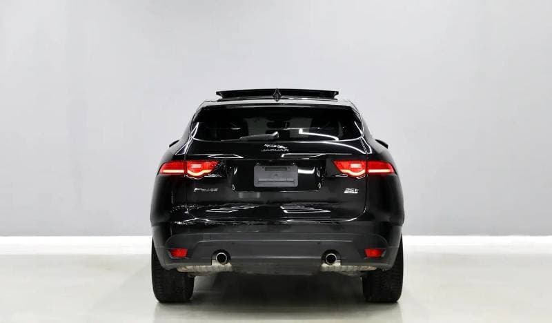 2020 Jaguar F PACE PRESTIGE thumbnail 5