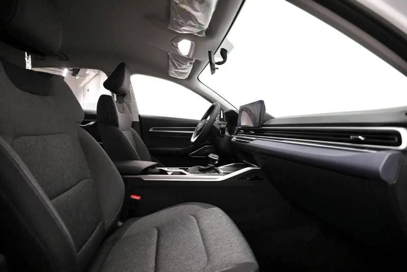 2026 Geely Emgrand GS thumbnail 7