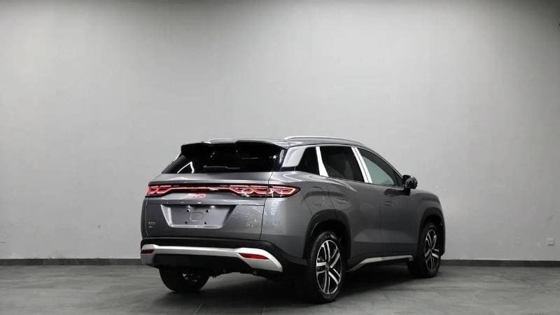 2025 BYD Song L STANDARD thumbnail 6