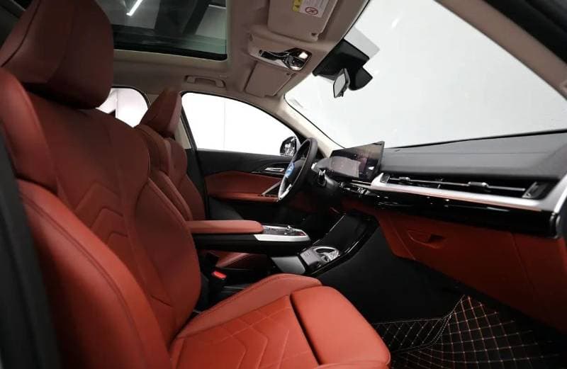 2026 BMW X2 thumbnail 7