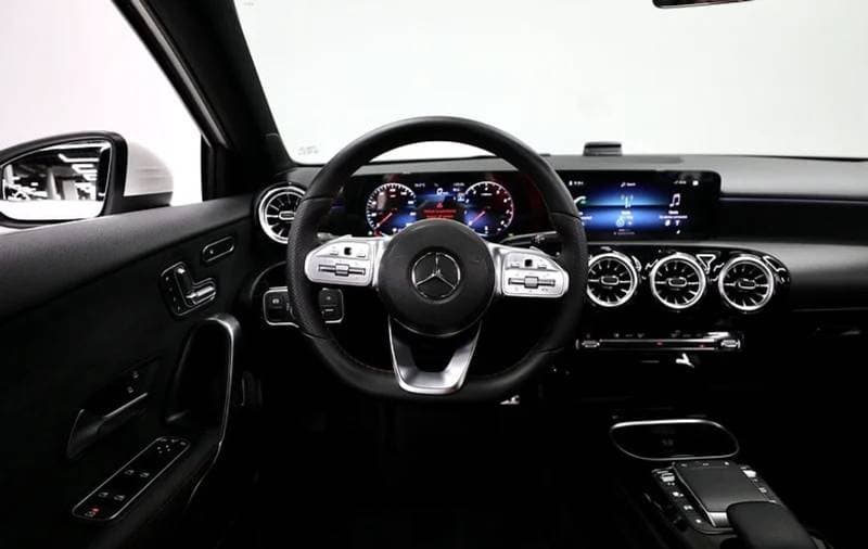 2023 Mercedes Benz A250 thumbnail 8