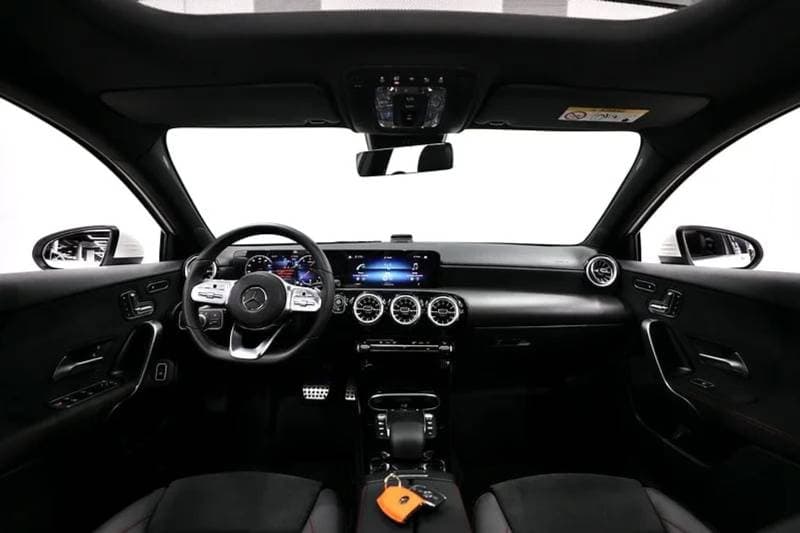 2023 Mercedes Benz A250 thumbnail 7
