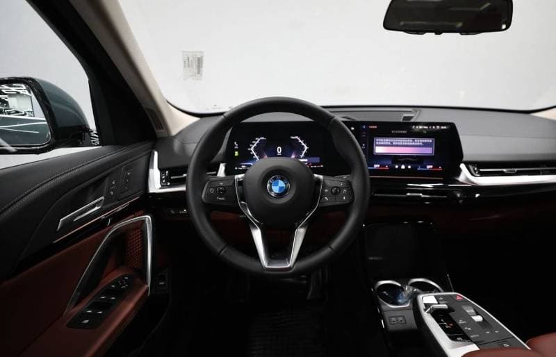 2026 BMW X2 SDRIVE25I M SPORT thumbnail 8