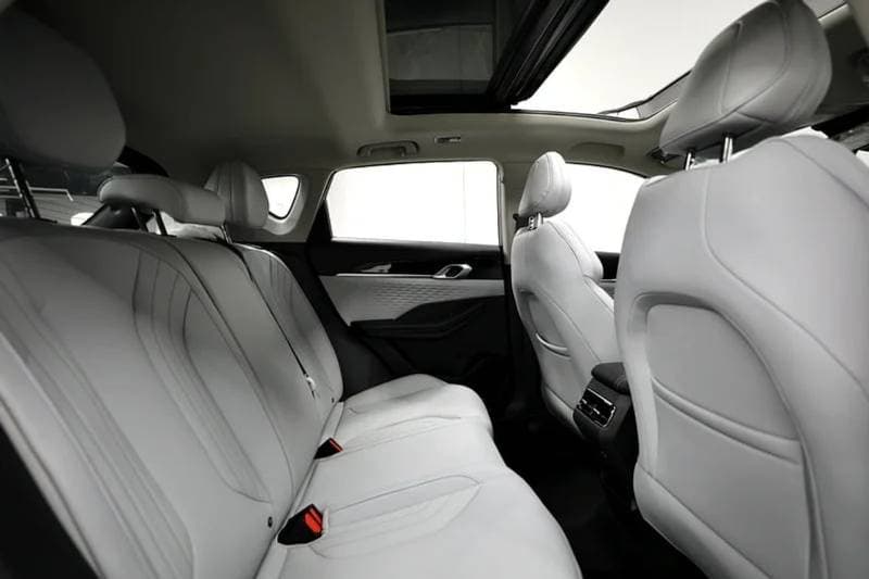 2025 Geely Coolray GF thumbnail 8