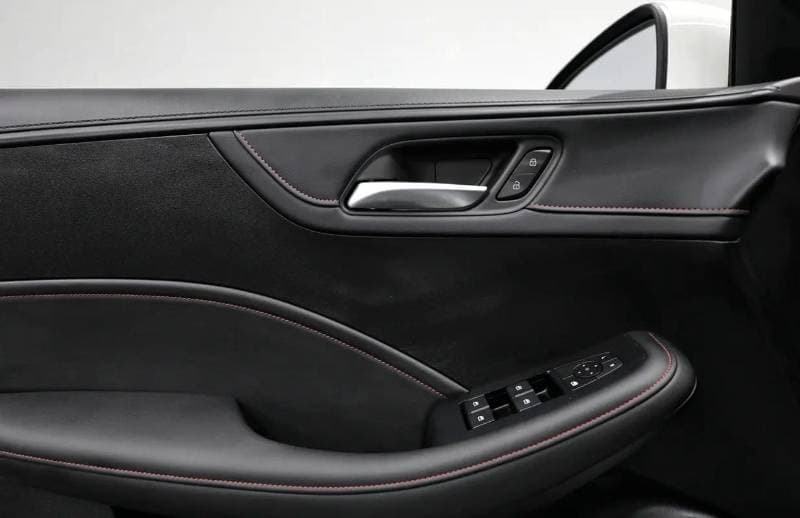2024 Roewe I5 STANDARD thumbnail 8