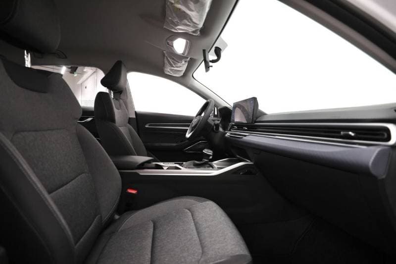 2026 Geely Emgrand GS thumbnail 7