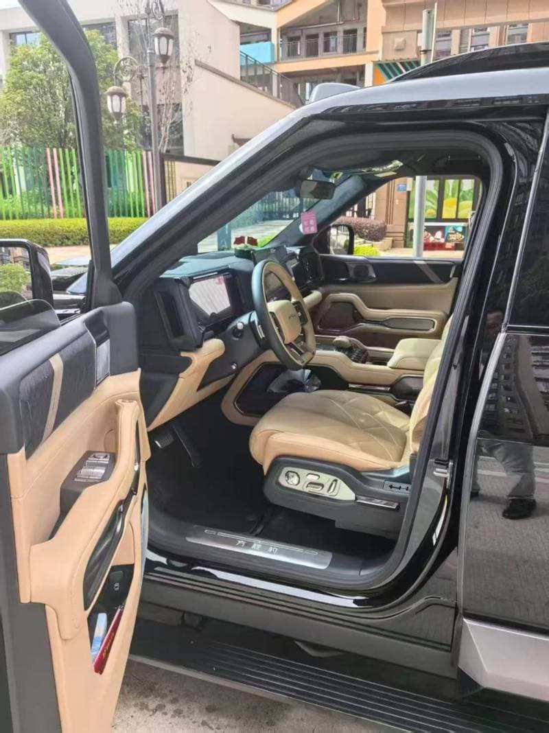 2024 BYD Leopard 8 FLAGSHIP thumbnail 4