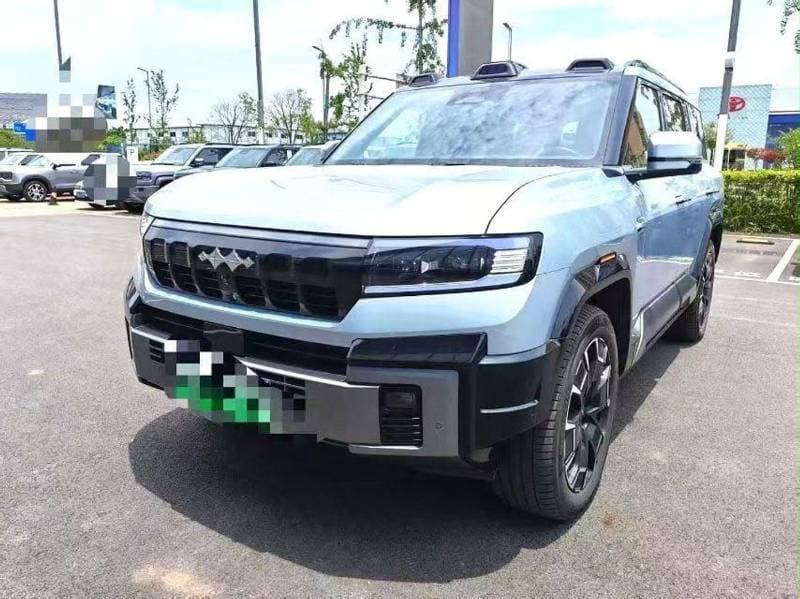 2024 BYD Leopard 8 smart & brave flagship edition (6 seater)