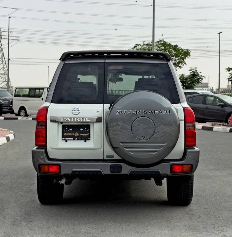 2024 Nissan Patrol thumbnail 6