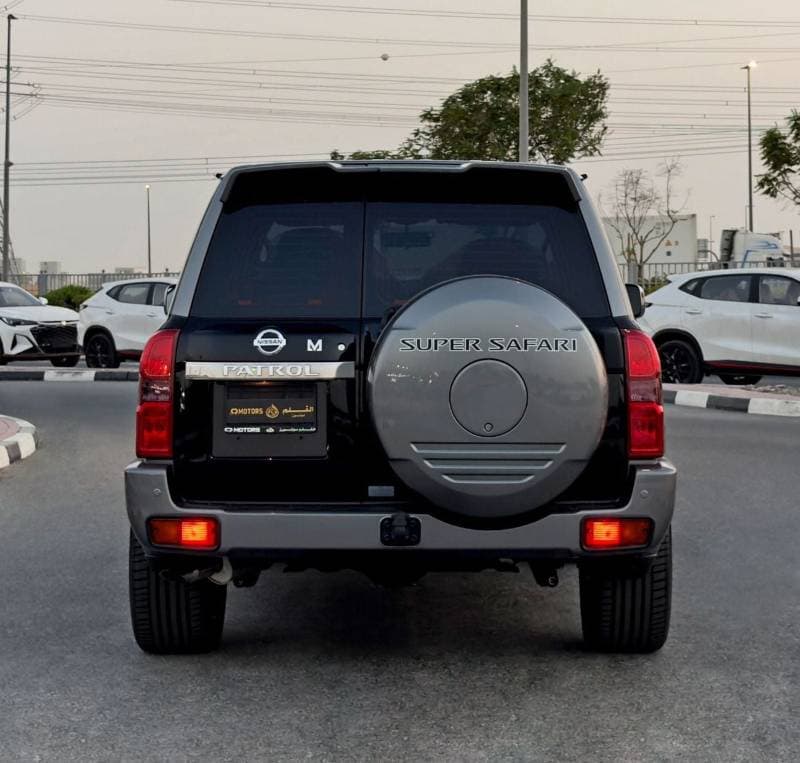 2023 Nissan Patrol SUPER SAFARI HT thumbnail 6