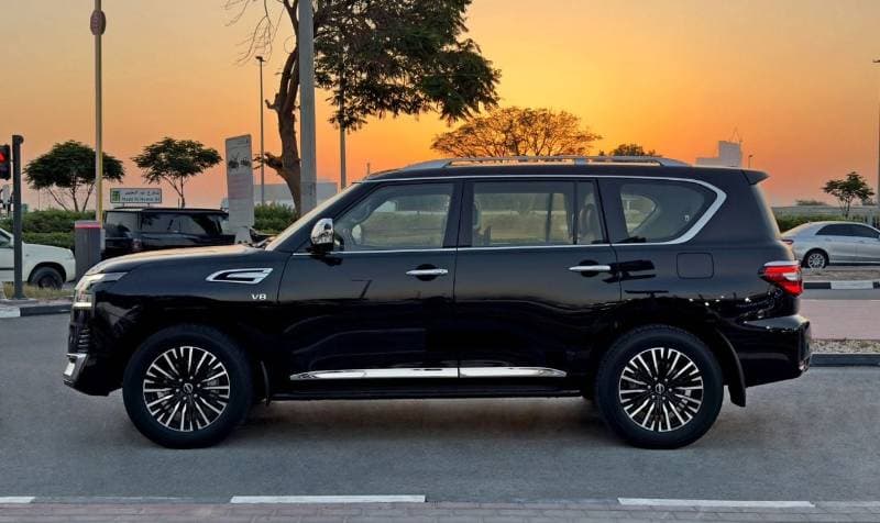 2024 Nissan Patrol LE PLATINUM CITY thumbnail 4