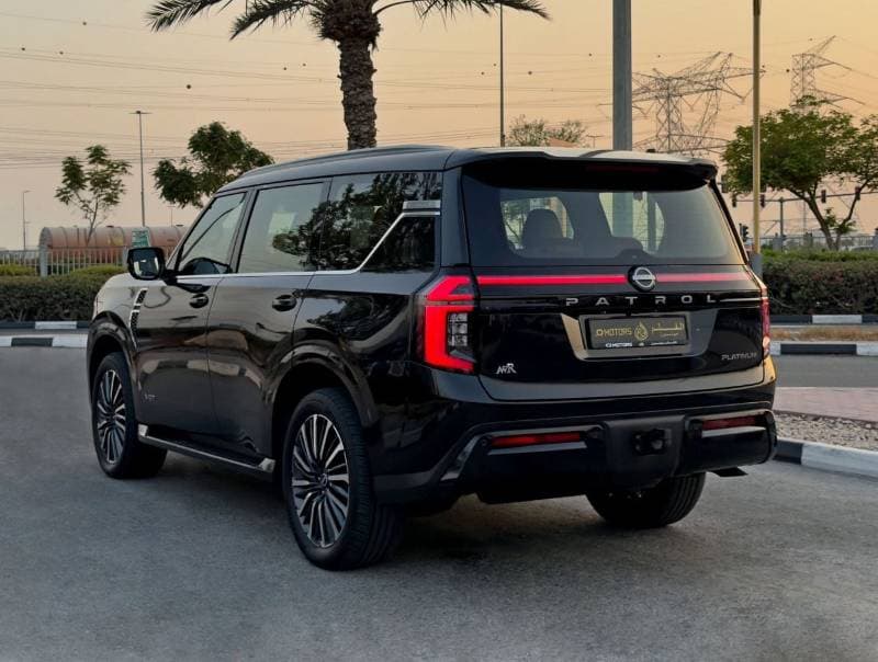 2025 Nissan Patrol LE PLATINUM CITY thumbnail 5
