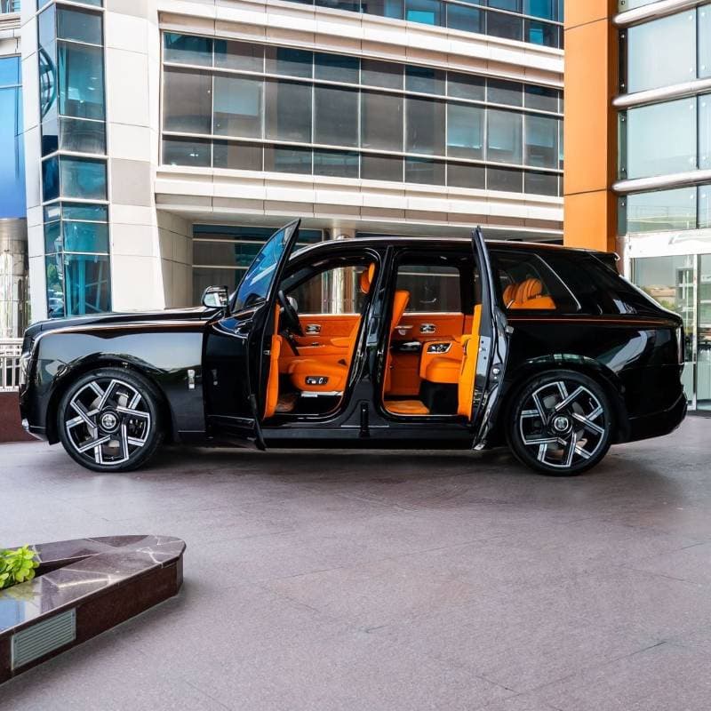 2026 Rolls Royce Cullinan BLACK BADGE thumbnail 6