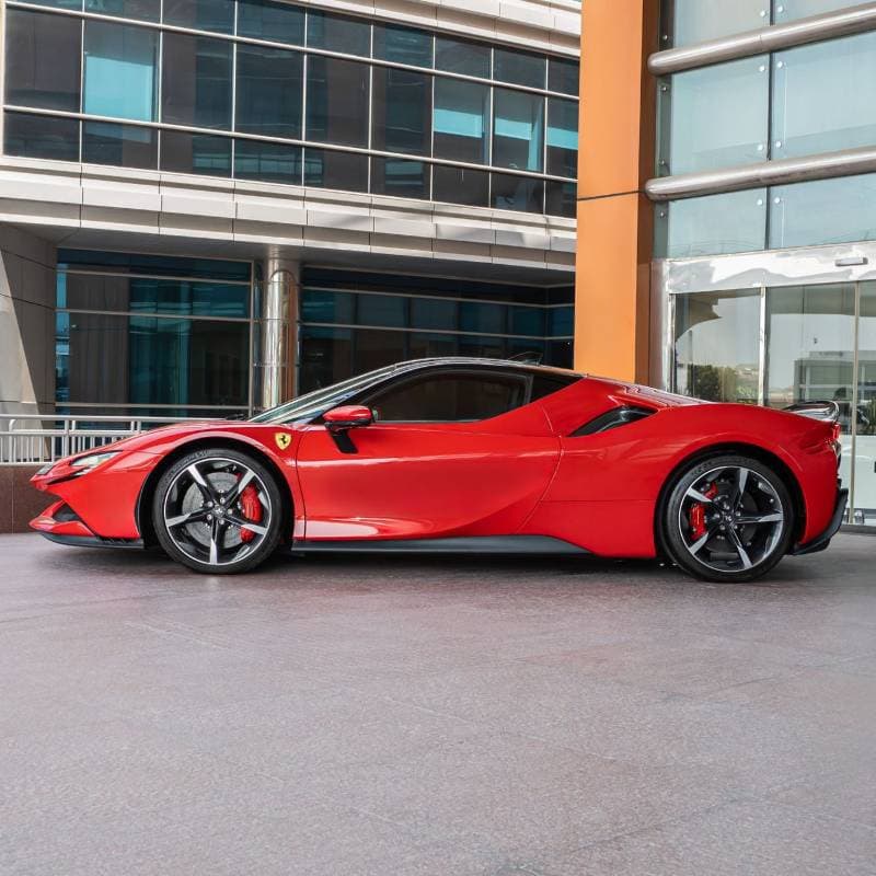 2021 Ferrari SF90 STRADALE thumbnail 6