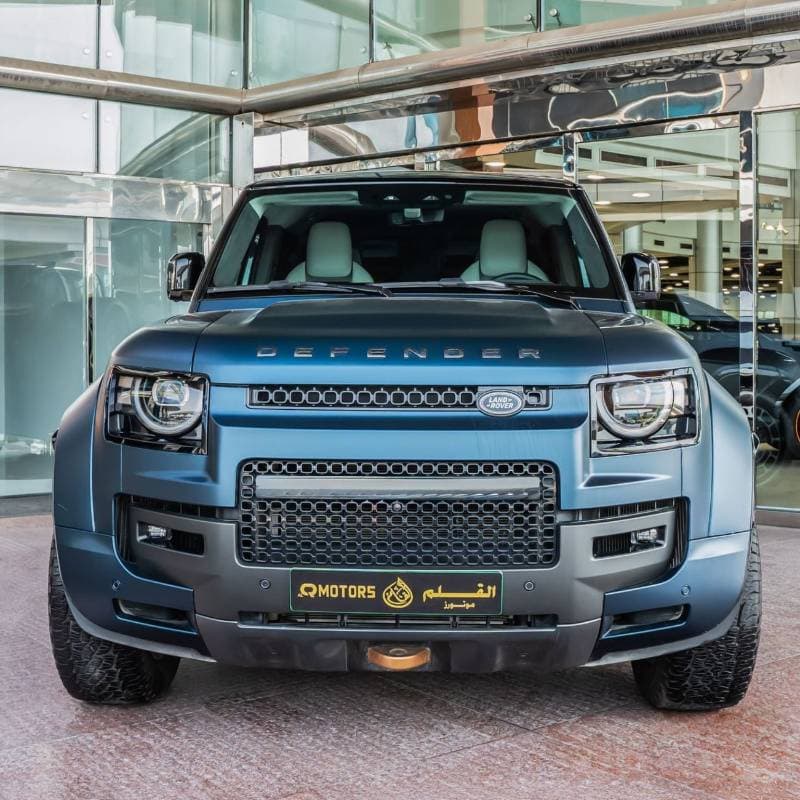 2026 Land Rover Defender thumbnail 4