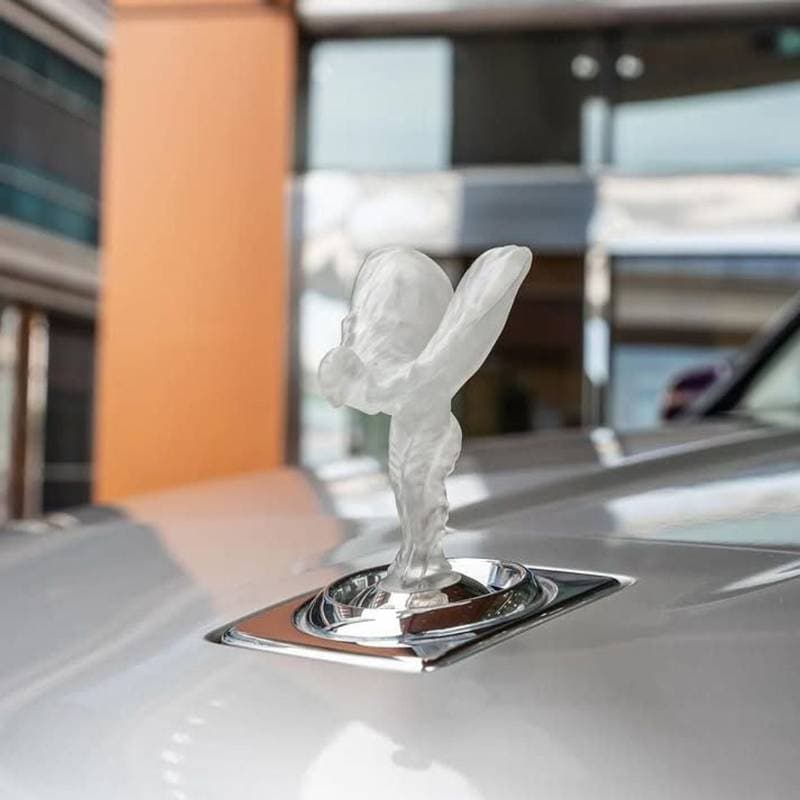 2019 Rolls Royce Cullinan STANDARD thumbnail 4