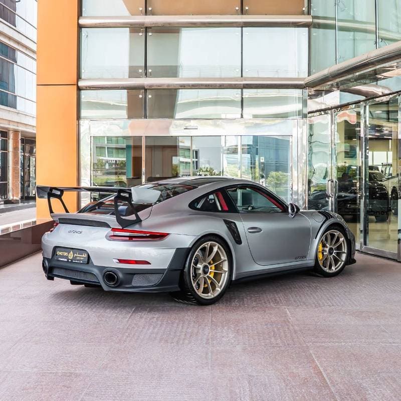 2018 Porsche 911 GT2 RS thumbnail 2