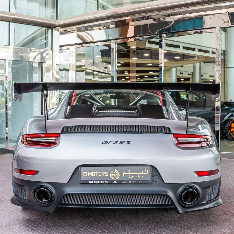 2018 Porsche 911 GT2 RS thumbnail 3