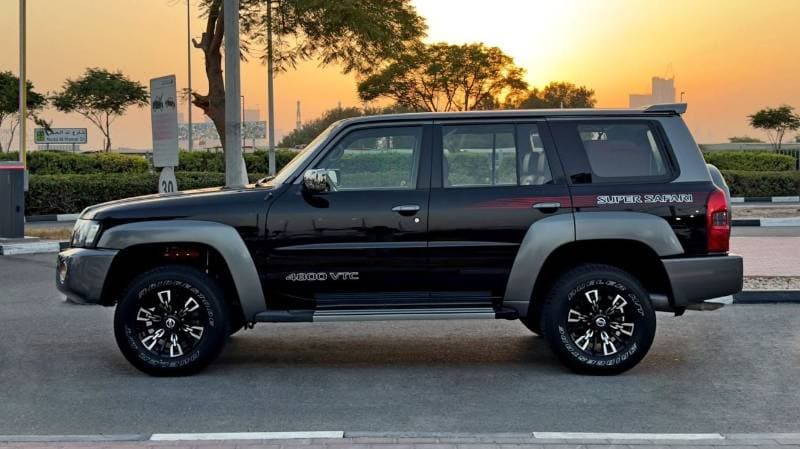 2023 Nissan Patrol SUPER SAFARI thumbnail 4