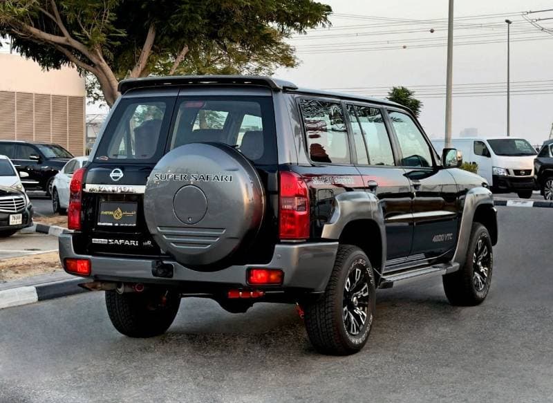 2023 Nissan Patrol SUPER SAFARI thumbnail 7
