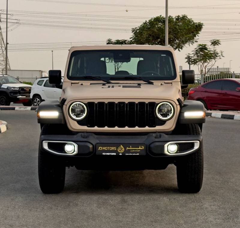2024 Jeep Wrangler SAHARA thumbnail 2