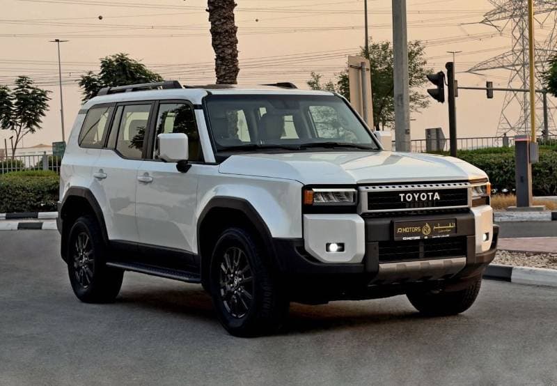 2024 Toyota Prado GXR thumbnail 3