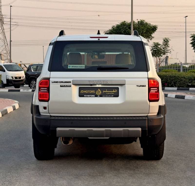 2024 Toyota Prado GXR thumbnail 7