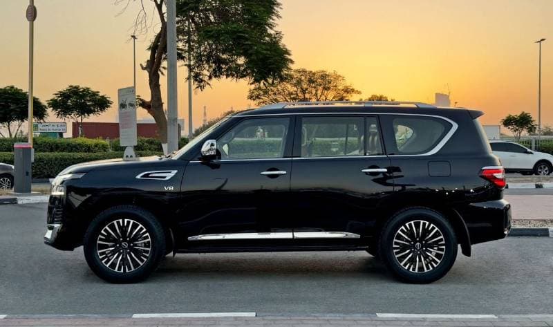 2024 Nissan Patrol LE PLATINUM CITY thumbnail 4