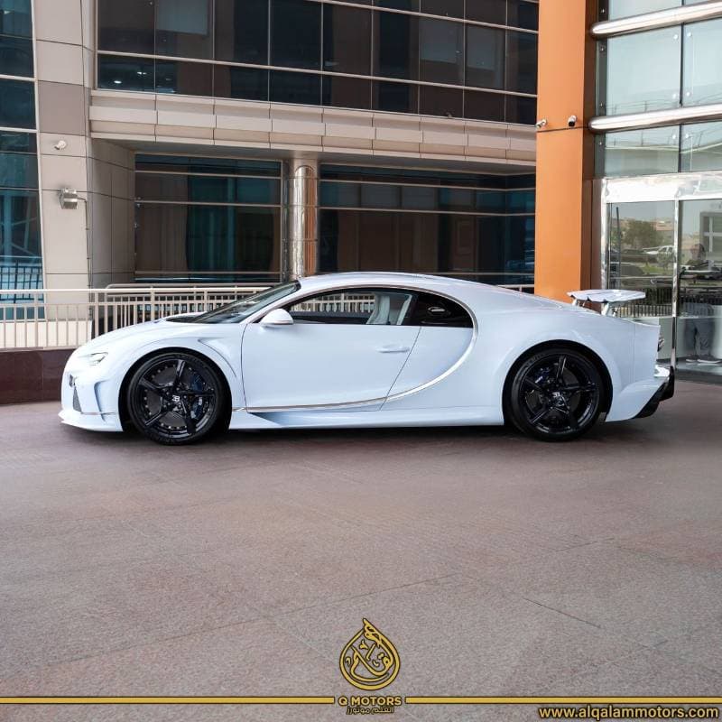 2023 Bugatti Chiron SUPER SPORT thumbnail 5