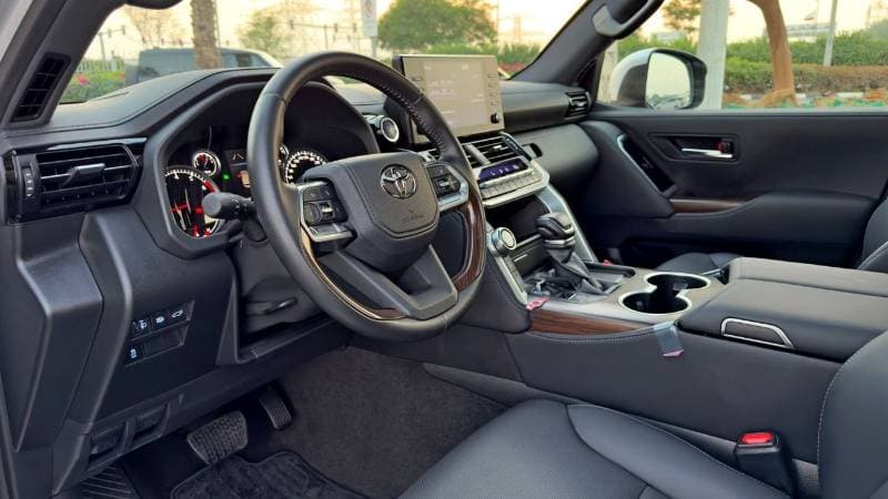 2024 Toyota Land Cruiser GXR thumbnail 8