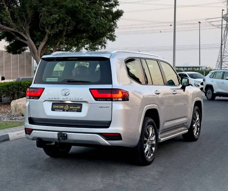 2024 Toyota Land Cruiser GXR thumbnail 7