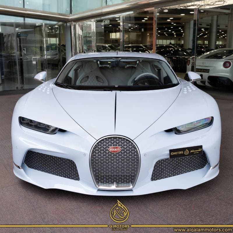 2023 Bugatti Chiron SUPER SPORT thumbnail 3