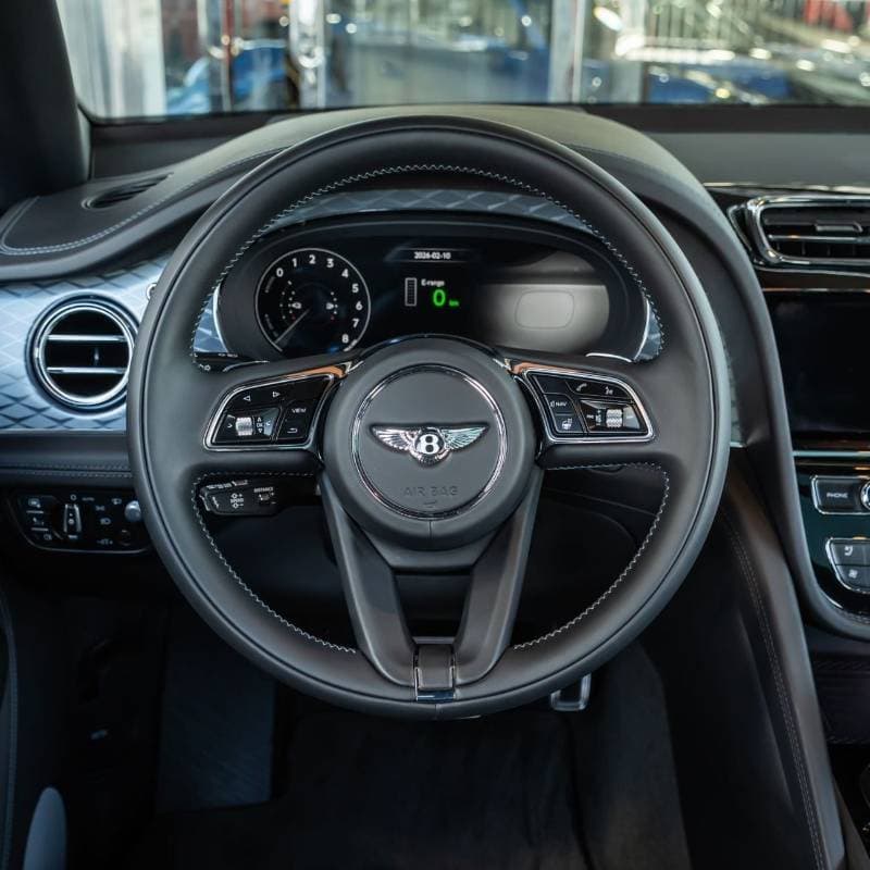 2023 Bentley Bentayga S thumbnail 6
