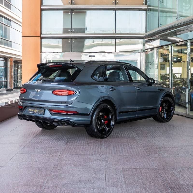 2023 Bentley Bentayga S thumbnail 4