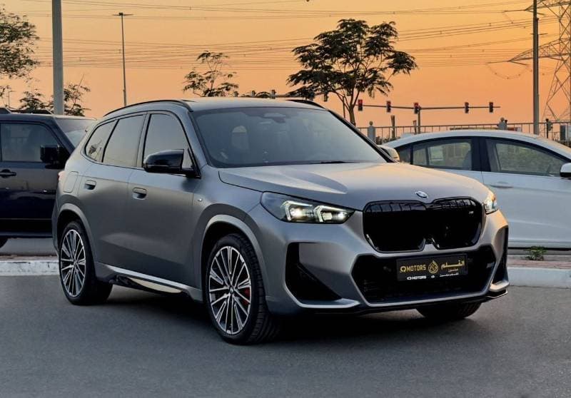 2025 BMW X1 M35i XDRIVE thumbnail 3