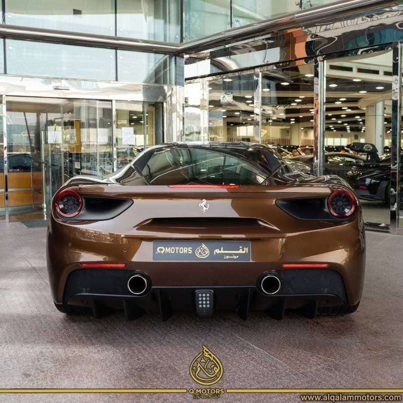 2018 Ferrari 488 thumbnail 4