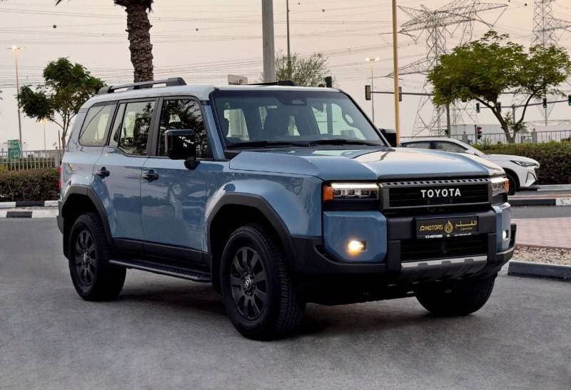 2025 Toyota Land Cruiser VXR thumbnail 3