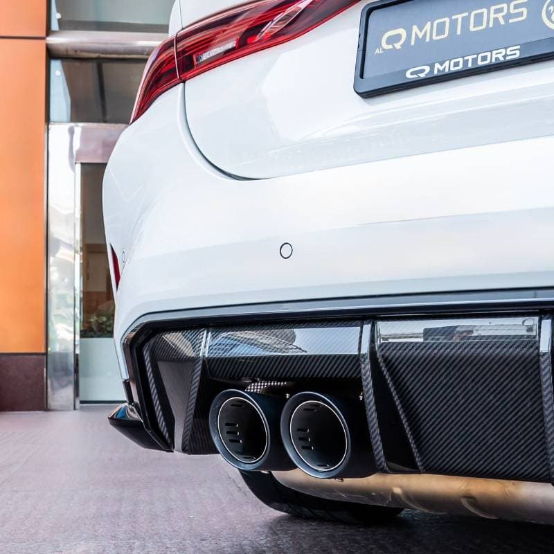 2023 BMW M4 CSL thumbnail 7