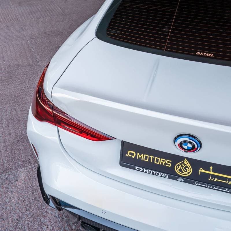 2023 BMW M4 CSL thumbnail 8