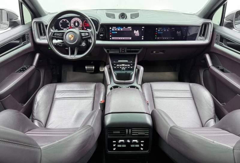 2024 Porsche Cayenne S thumbnail 7