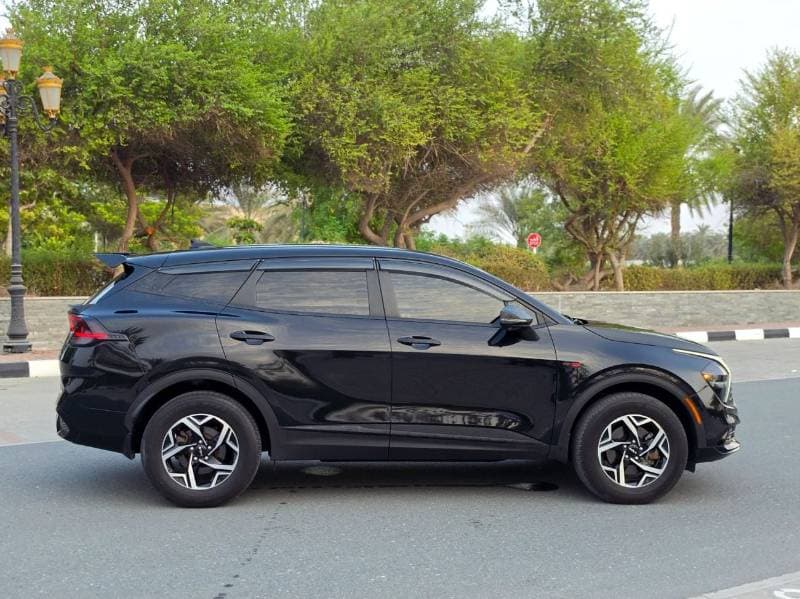 2023 Kia Sportage LX thumbnail 4