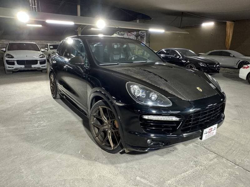 2012 Porsche Cayenne TURBO thumbnail 7