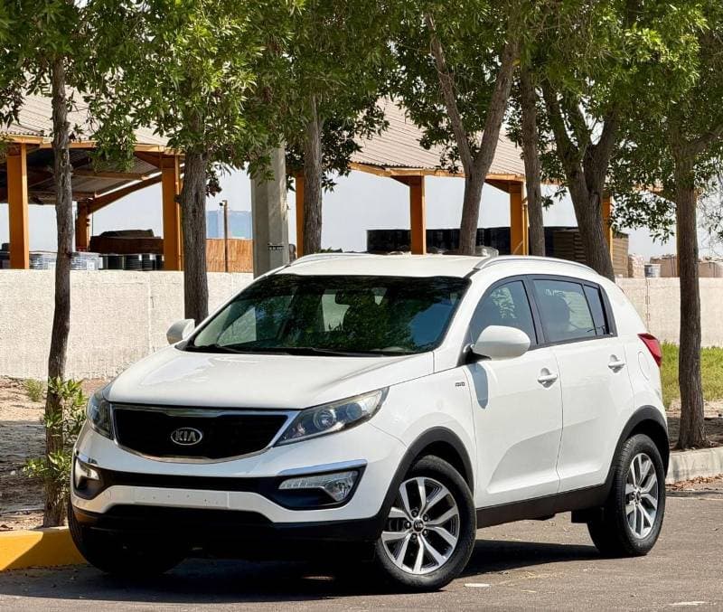 2015 Kia Sportage LX STANDARD thumbnail 2