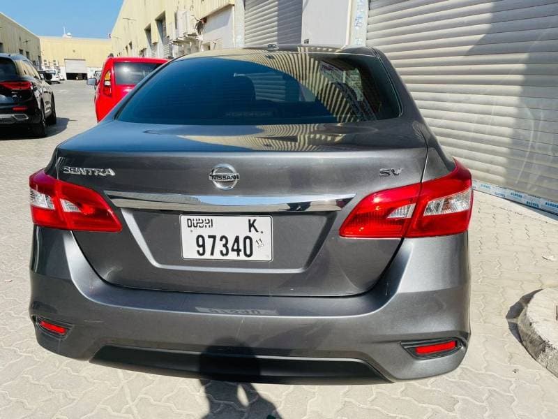 2019 Nissan Sentra SV thumbnail 8