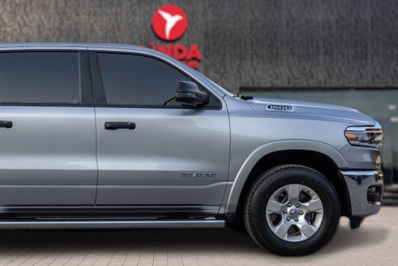 2025 RAM 1500 BIGHORN CREW CAB thumbnail 8