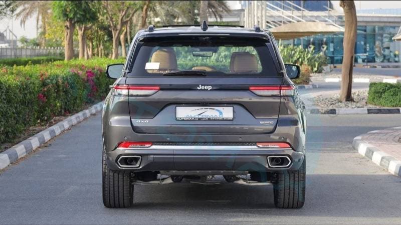 2025 Jeep Grand Cherokee SUMMIT thumbnail 5