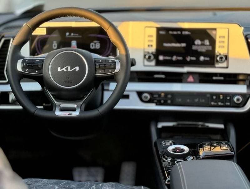 2025 Kia Sportage SX thumbnail 8